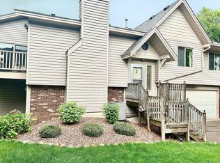 191 Galtier Pl, Shoreview, MN 55126