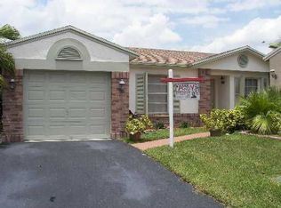 821 W Beckley Sq, Fort Lauderdale, FL 33325