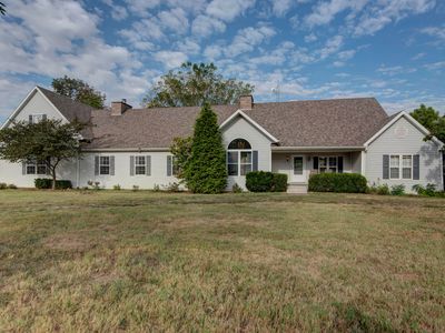 21207 Lawrence 1230, Aurora, MO, 65605