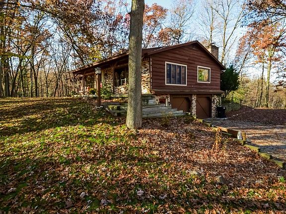 3rd image of 3663 Upper Wood Dr NE