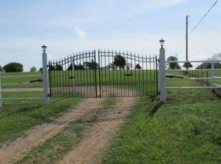 1520 N Silverdale Ln, Ponca City, OK 74604