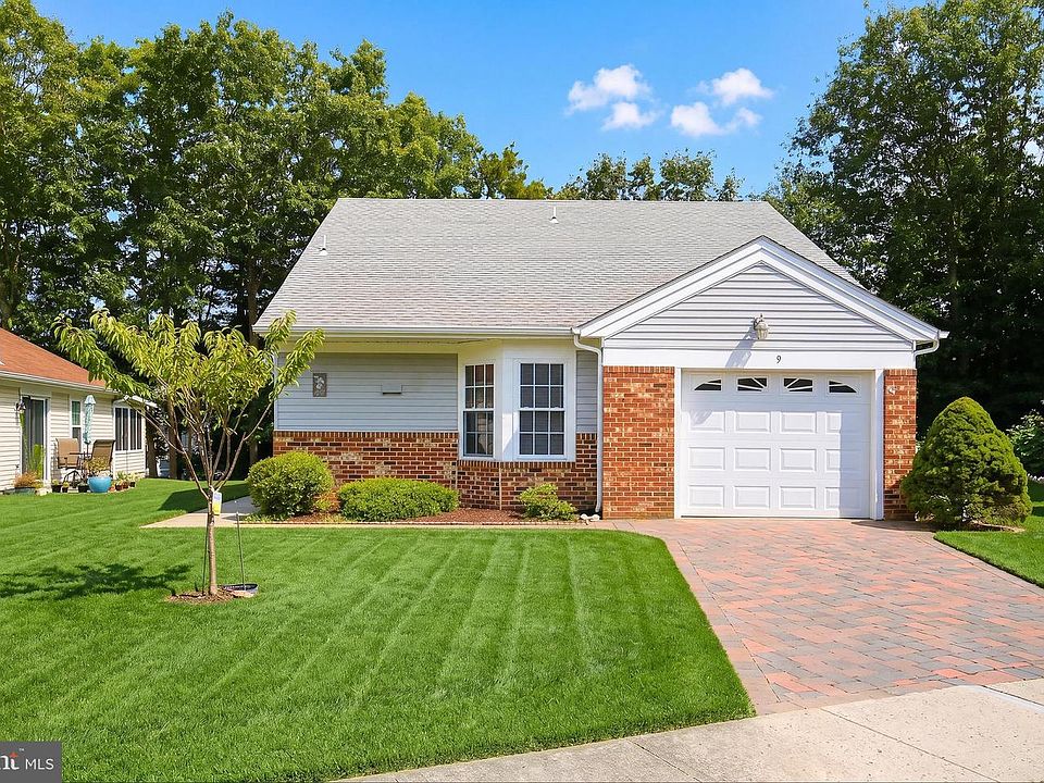 1st image of 9 Dove Tree Ct