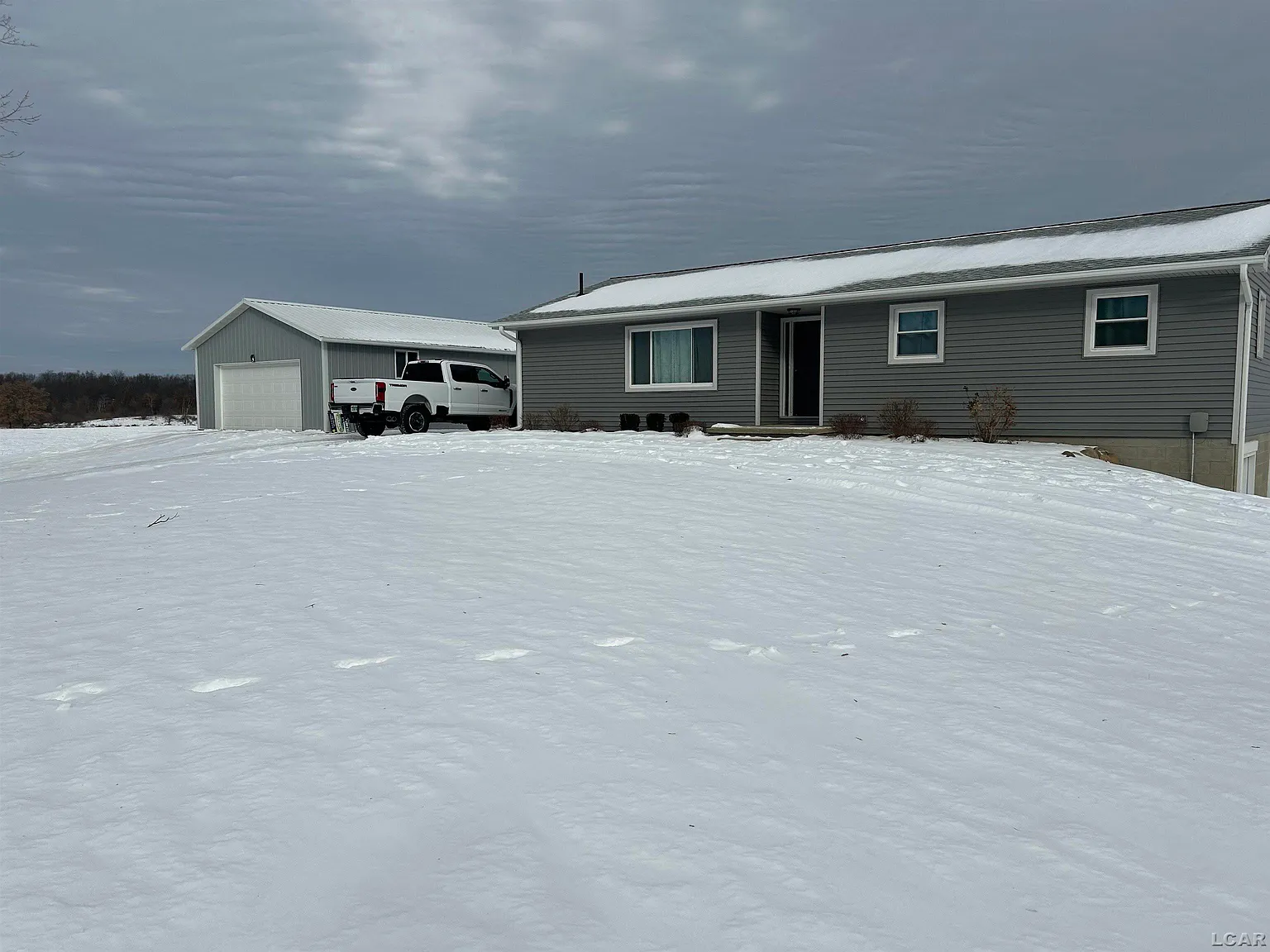 16520 Grass Lake Rd photo 1
