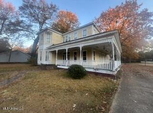 124 Panola Ave, Batesville, MS 38606
