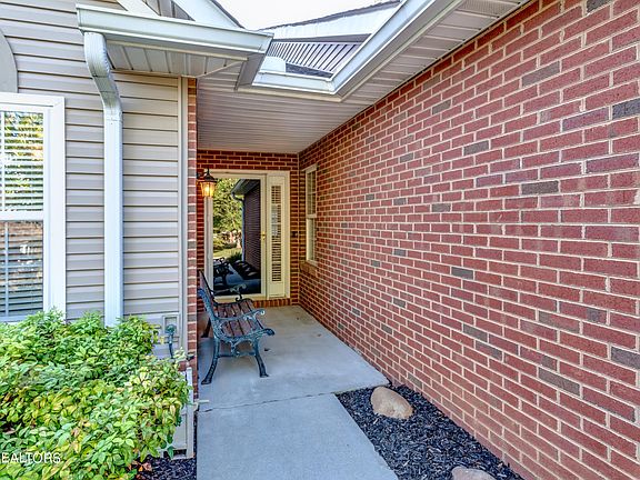 3rd image of 3414 Kempfield Way