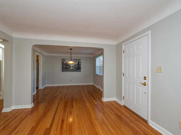2nd image of 3841 Malaer Dr