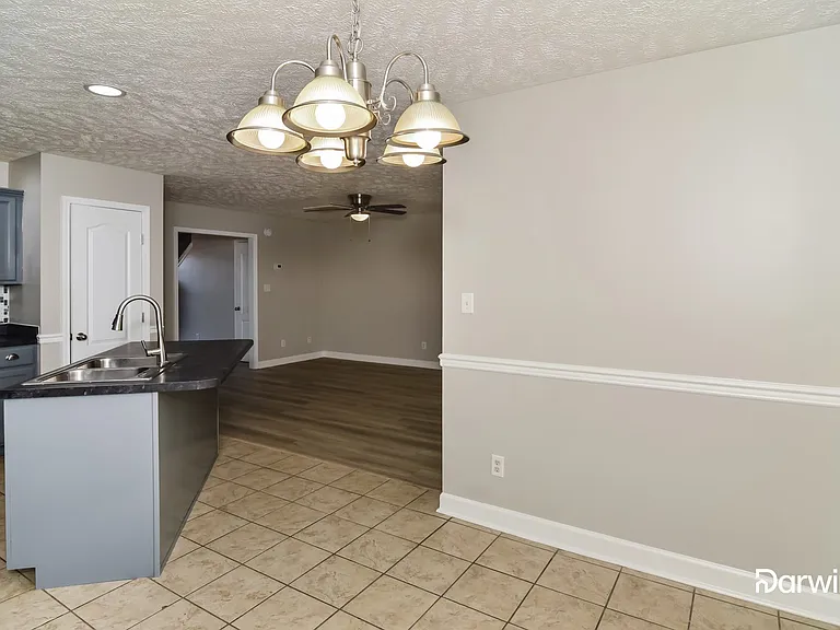 1546 Beaconcrest Cir — Photo 8