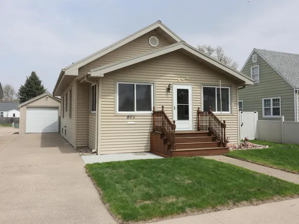 409 E 9th St, Spencer, IA 51301