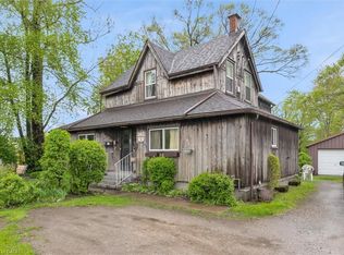 382 Beach Blvd, Hamilton, ON L8H6W7