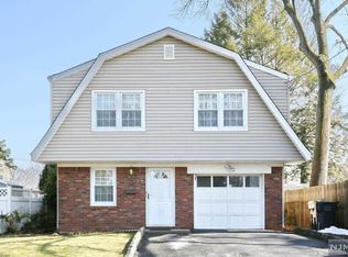 75 Elder Ave, Bergenfield, NJ 07621