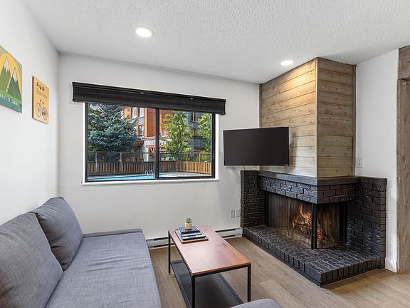 2nd image of 2129 Lake Placid Rd #104