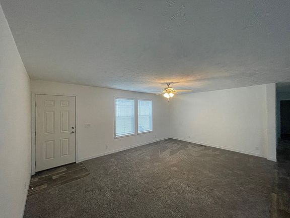 4th image of 516 Courtland Ln #685
