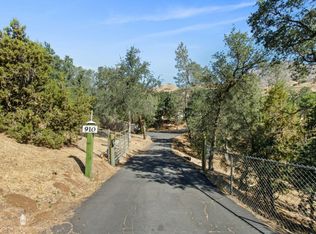910 Old State Rd, Wofford Heights, CA 93285