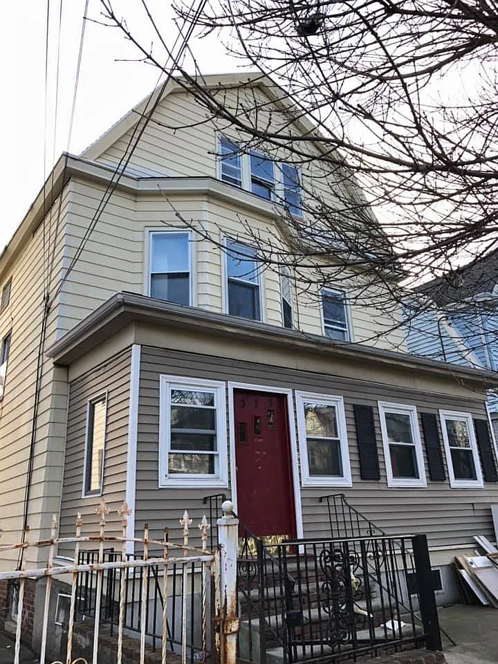 2 bed, $1,850 — Photo 1
