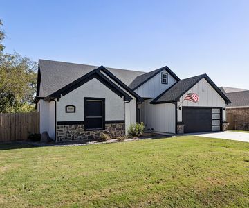 929 Cope St, Midlothian, TX, 76065