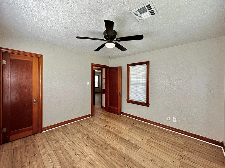 1506 NW Arlington Ave — Photo 15