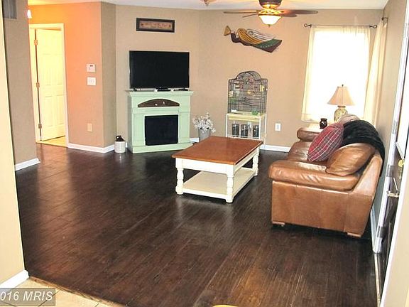 2nd image of 7823 Crossbay Dr