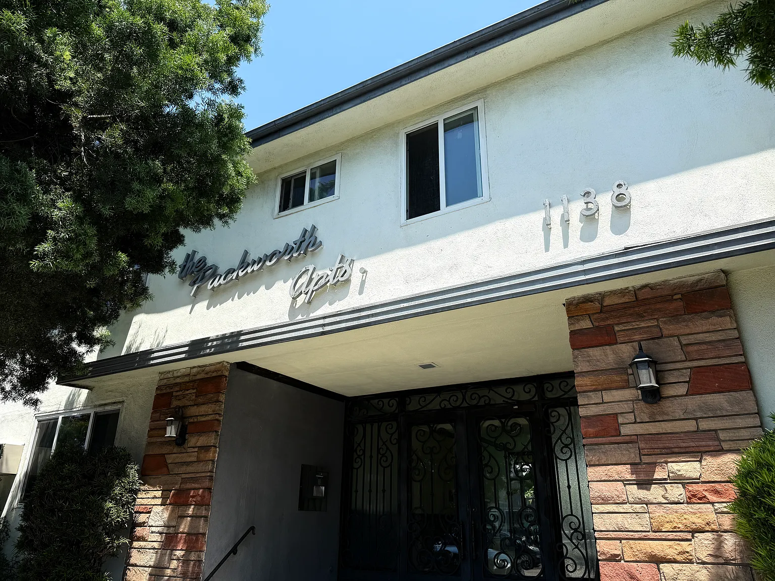 1 bed, 555 sqft, $1,900 — Photo 4
