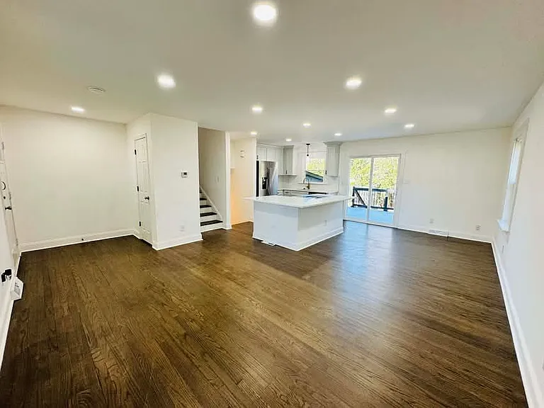 1001 Archdale Dr — Photo 13