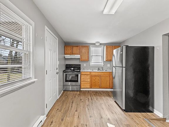 4th image of 520 Chestnut St