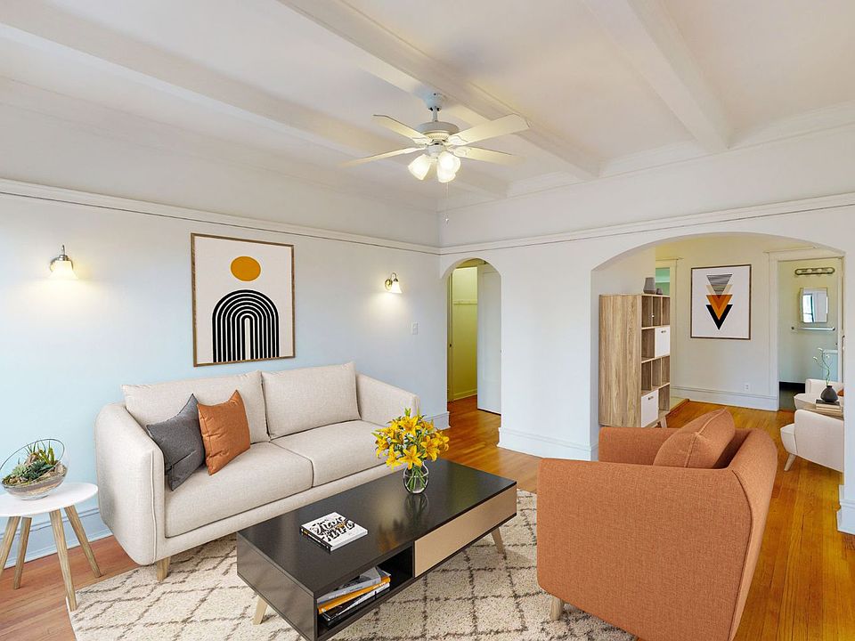 Dining/Living room