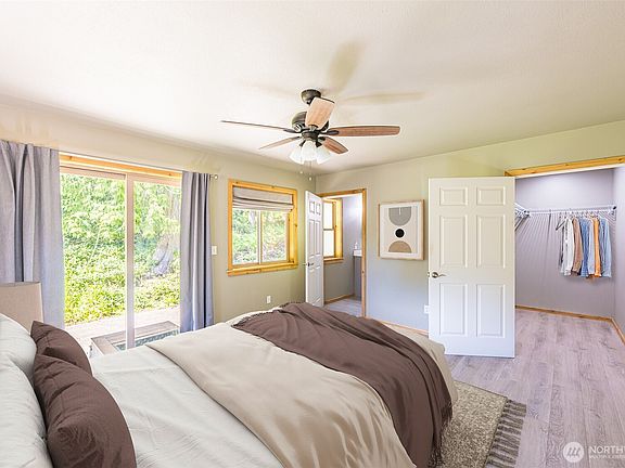 4th image of 530 Montgomery Lane