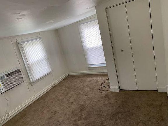 5th image of 360 Main St #2
