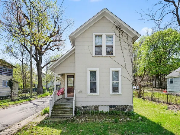 1127 Forbes St, Kalamazoo, MI 49006