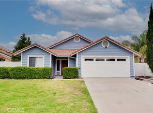 19450 Sweetwood Ln, Lake Elsinore, CA 92530