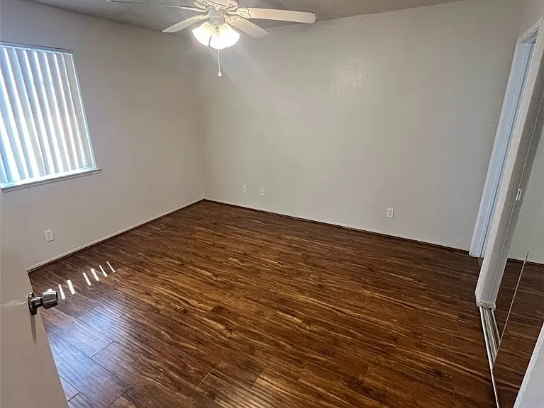 914 Scarlet Ridge Dr — Photo 23
