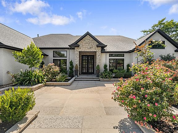 3rd image of 4206 Snug Harbor Dr
