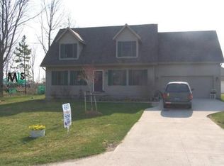 339 E Cox Rd, Saint Clair, MI 48079