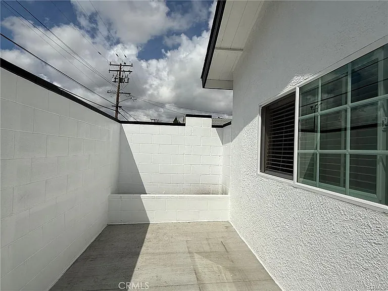 9452 Rose Ave #B — Photo 7