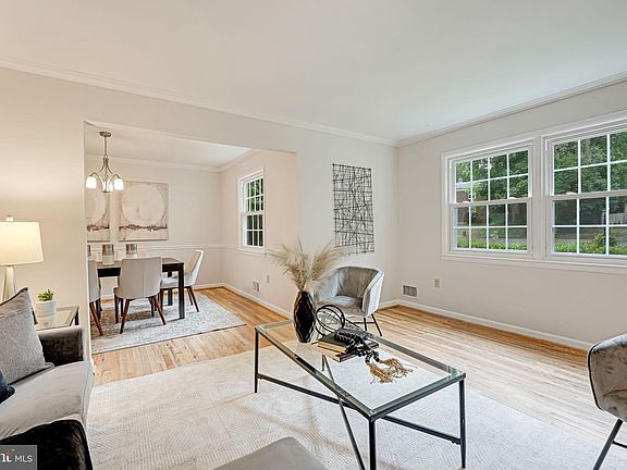 4th image of 7604 Maydan Ln