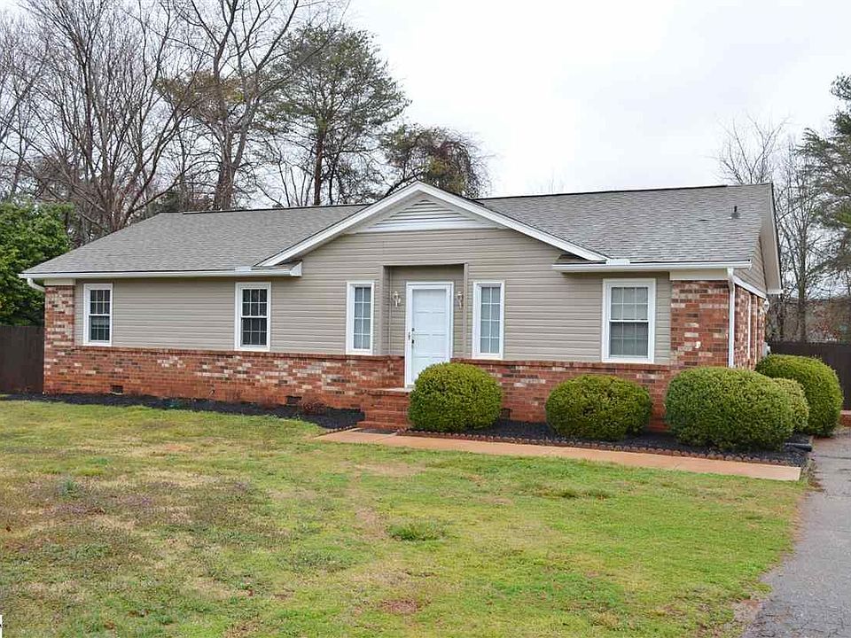 1st image of 12 Riverwood Cir