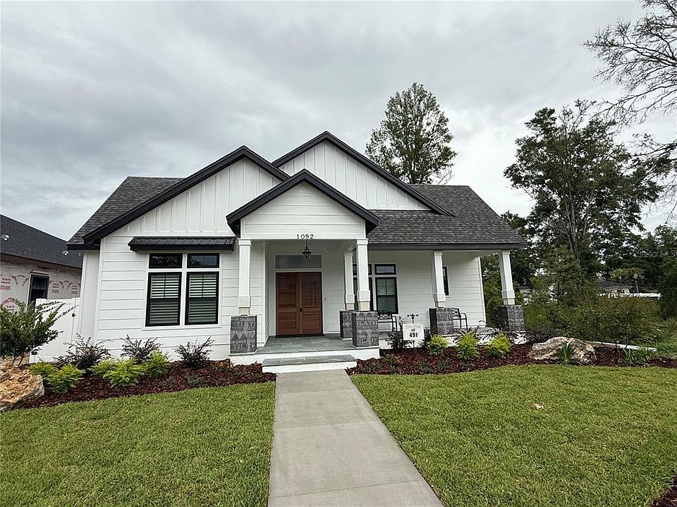 1st image of 1092 SW 135TH DR