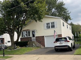 1829 Osbourne Ave, Willow Grove, PA 19090