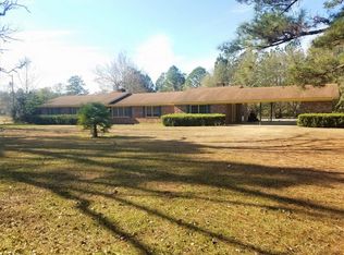 7189 Dillon Rd, Thomasville, GA 31757