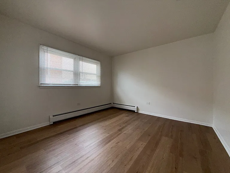 7920 S 82nd Ave #2N — Photo 8