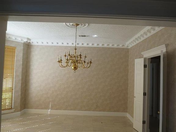 4th image of 2417 Clearspring Dr S
