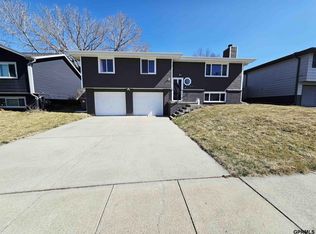 2600 NW 52nd St, Lincoln, NE 68524