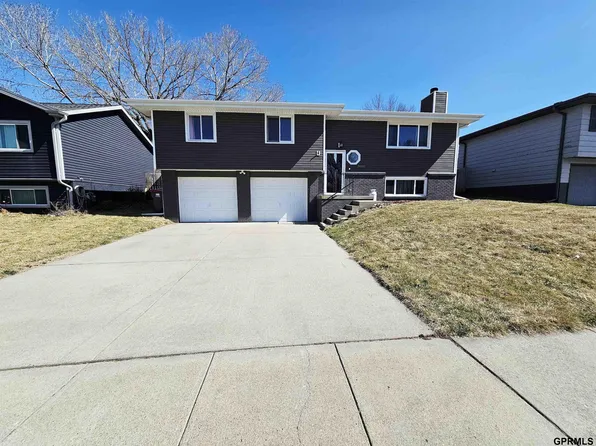 2600 NW 52nd St, Lincoln, NE 68524