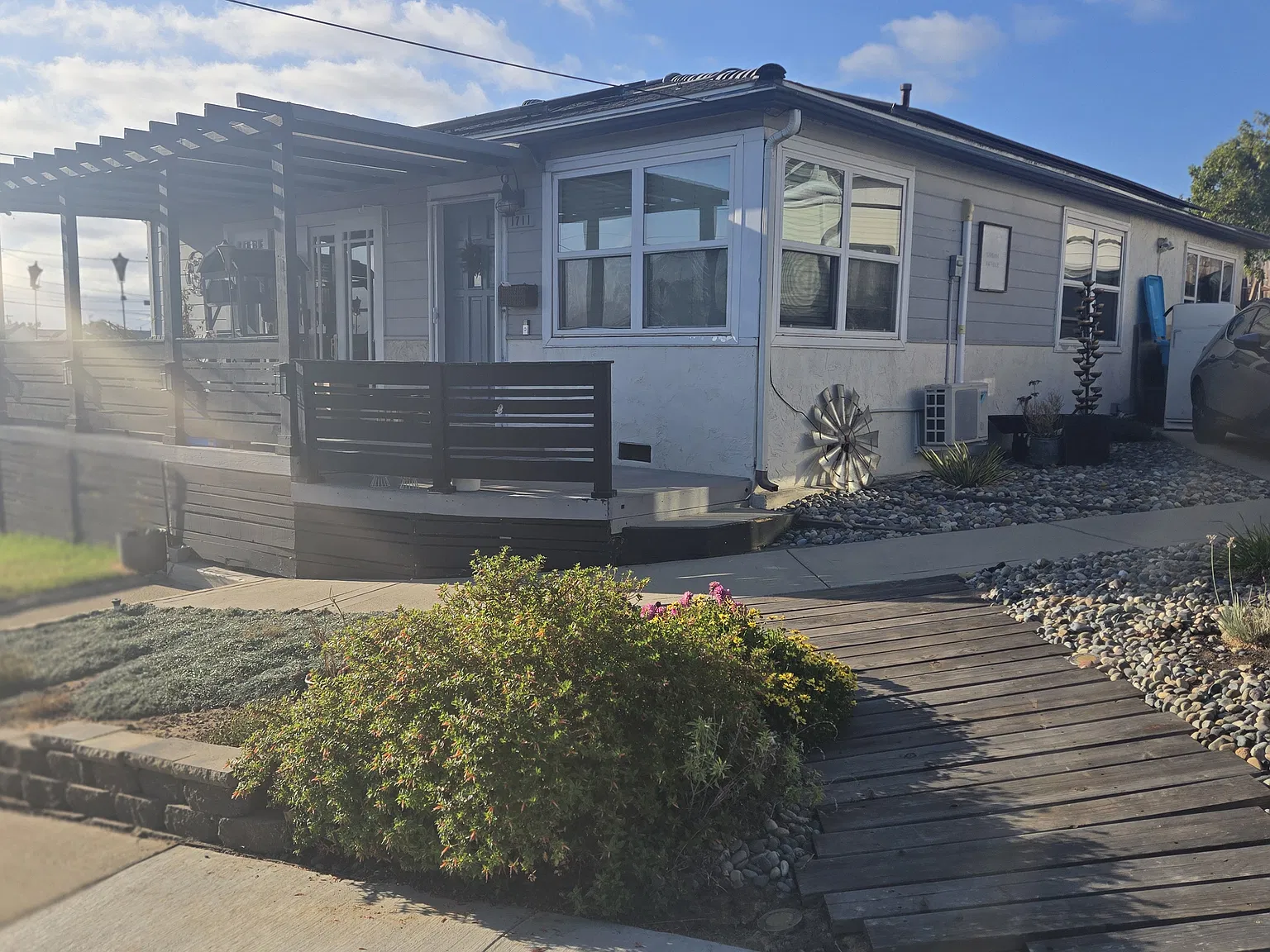 2 bed, 1080 sqft, $3,695 — Photo 1