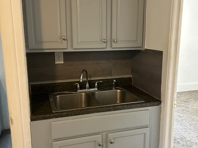 26 Pearl St #2 — Photo 3