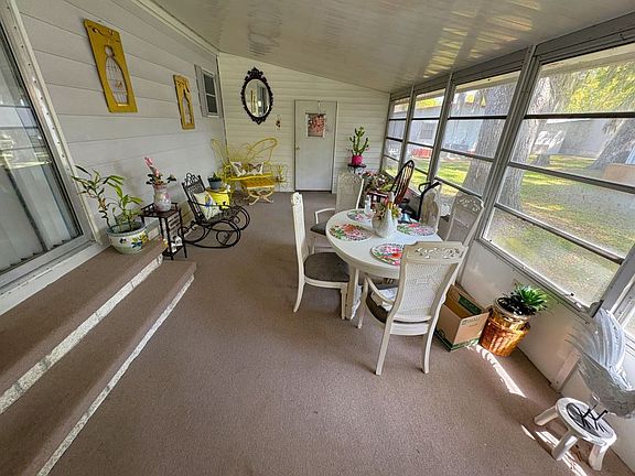 4th image of 3056 Meetinghouse Ln #3056