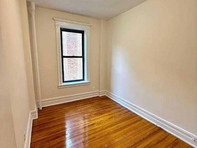 35-14 28th Ave #40 — Photo 8