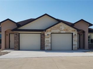 109 Calvin Smith Ln, Jarrell, TX 76537