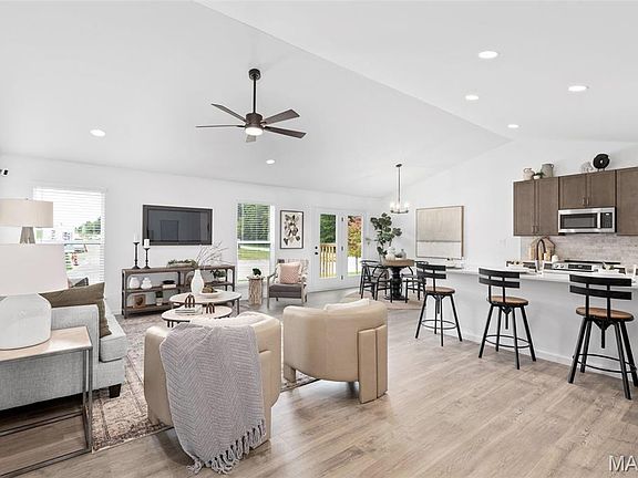 2nd image of 2 Aspen At Boone Rdg