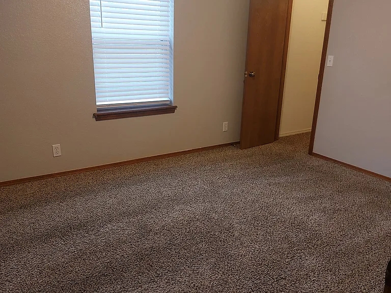 8740 S College Ave — Photo 23