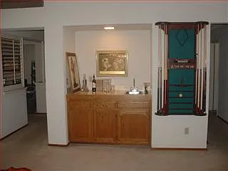 2045 Edgeview Way photo 1